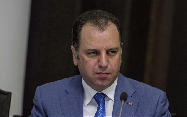 Ermənistanın keçmiş müdafiə naziri axtarışa verildi