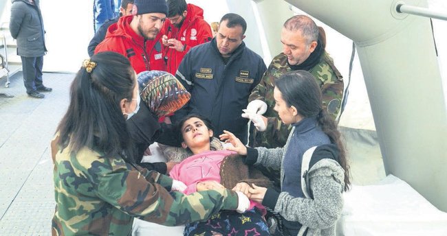 Azərbaycan könüllüləri zəlzələdən zərərçəkənlər üçün səfərbər edilib