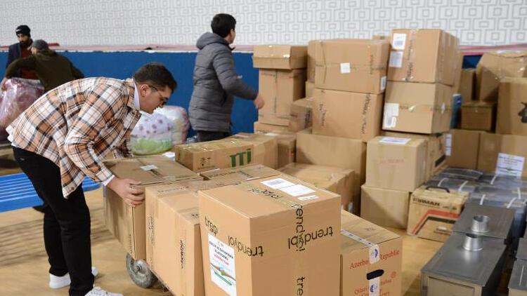 Azərbaycan Türkiyəyə 135 yük maşını yardım edib