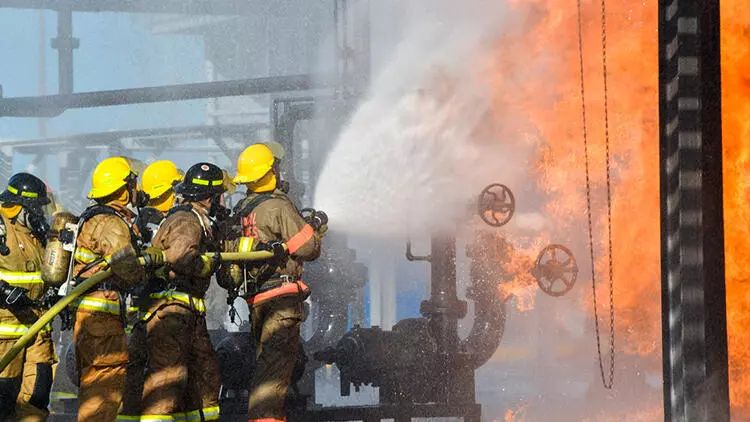 ABŞ-da metal fabrikində partlayış baş verib: 1 ÖLÜ, 13 YARALI