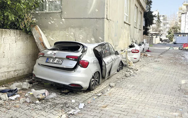 Zəlzələdə yararsız hala düşən avtomobillərini satırlar - Qiymətlər