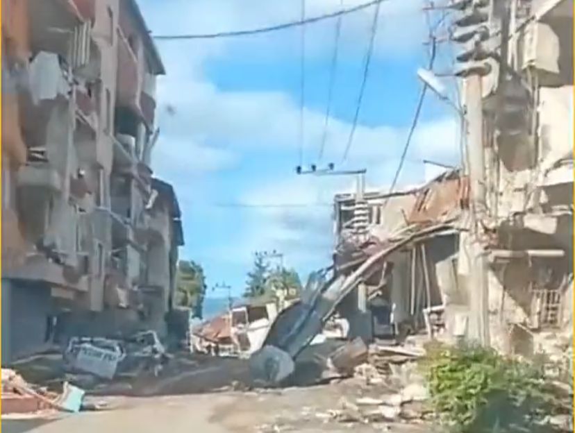 Tacikistan bugünkü zəlzələdən sonra - VİDEO