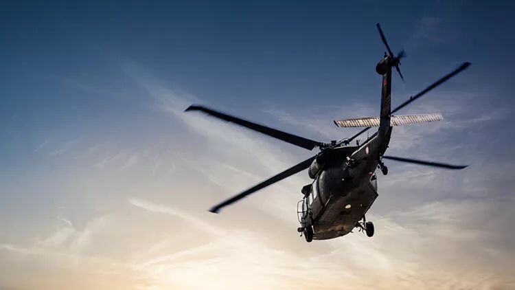İranlı nazirin olduğu helikopter qəzaya uğrayıb: 1 ÖLÜ, 15 YARALI