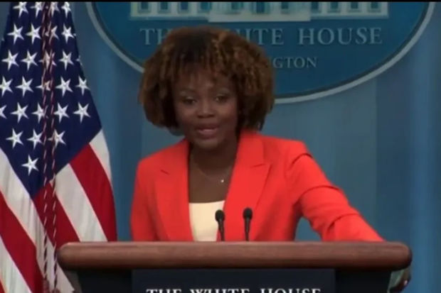 Baydenin mətbuat katibi Barak Obamanı ölkə başçısı kimi təqdim etdi - VİDEO