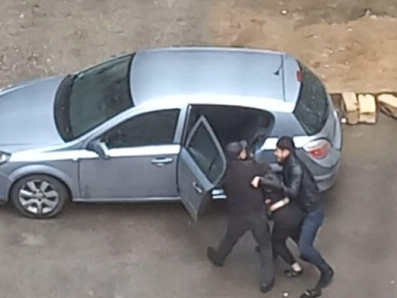 Bakıda qızın qaçırılması görüntüləri yayıldı - ANBAAN VİDEO