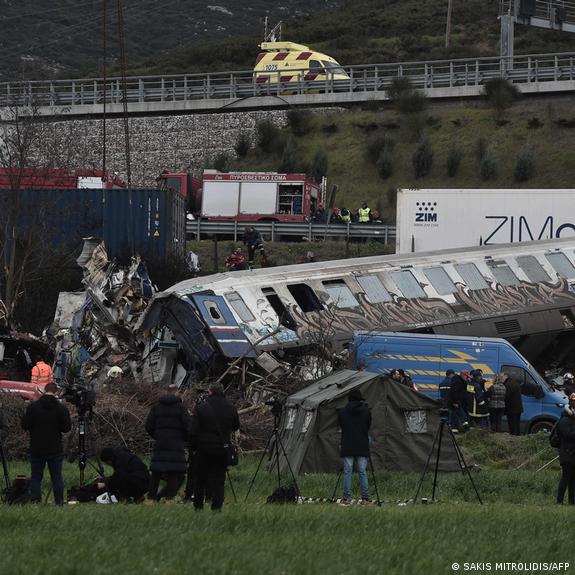 Yunanıstanda qatar qəzasından sonra etiraz aksiyası keçirilib