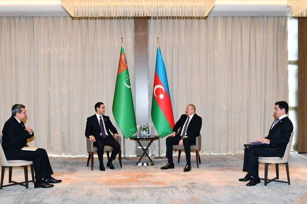 İlham Əliyev Türkmənistan prezidenti ilə görüşüb - FOTO