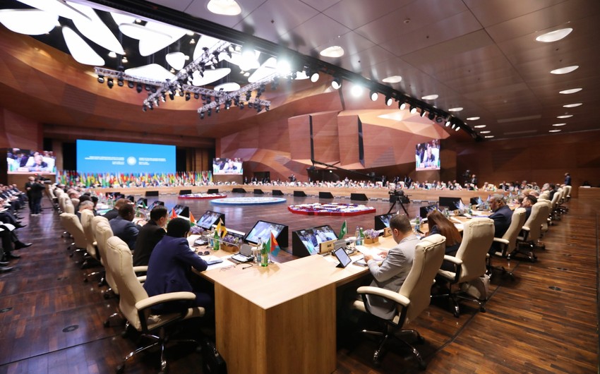 Prezident İlham Əliyevin adından Qoşulmama Hərəkatının Bakıda keçirilən Zirvə görüşünün iştirakçılarının şərəfinə ziyafət verilib