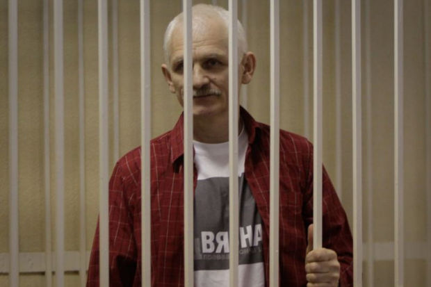 Nobel mükafatı laureatı on il müddətinə azadlıqdan məhrum edildi