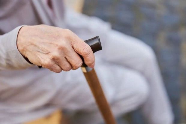 Azərbaycanda qadınların pensiya yaşının azaldılması təklif edilir