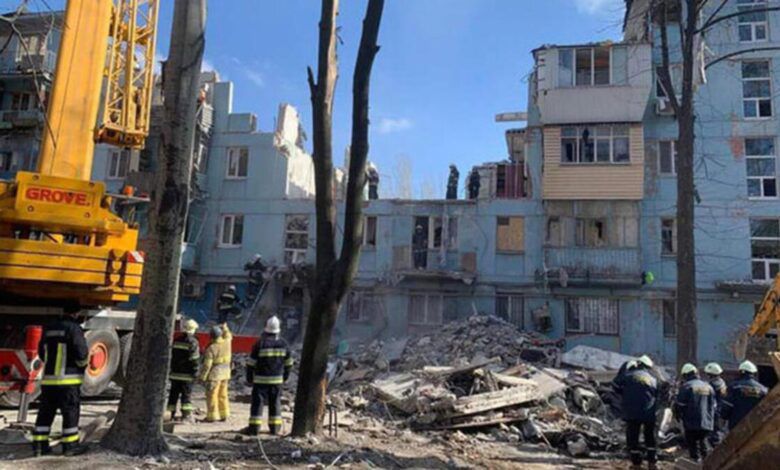 Zaporojyada raketin düşdüyü mənzildə itkilərin sayı 13-ə yüksəlib