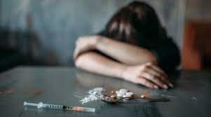 Ermənistanda gənclər arasında narkomaniya və alkoqolizm daha da artır