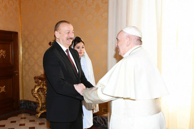 Azərbaycan Prezidenti ölkəmizdəki multikultural mühitə verdiyi yüksək qiymətə görə Roma Papasına təşəkkür edib