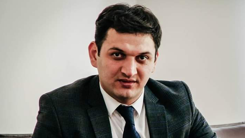 İcra başçısının köməkçisi özünə niyə qəsd edib? - Atasından açıqlama