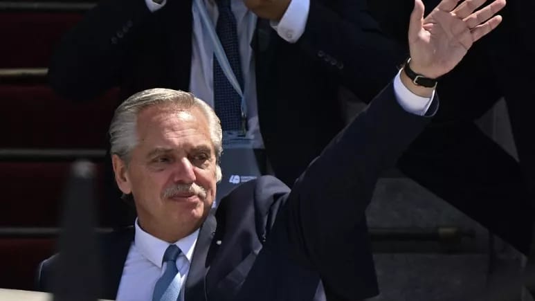 Argentina prezidenti xəstəxanaya yerləşdirilib