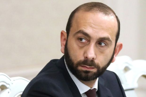 Mirzoyan Bayramov və Lavrovla görüşmək əvəzinə mənzil almağı üstün tutub - FOTO