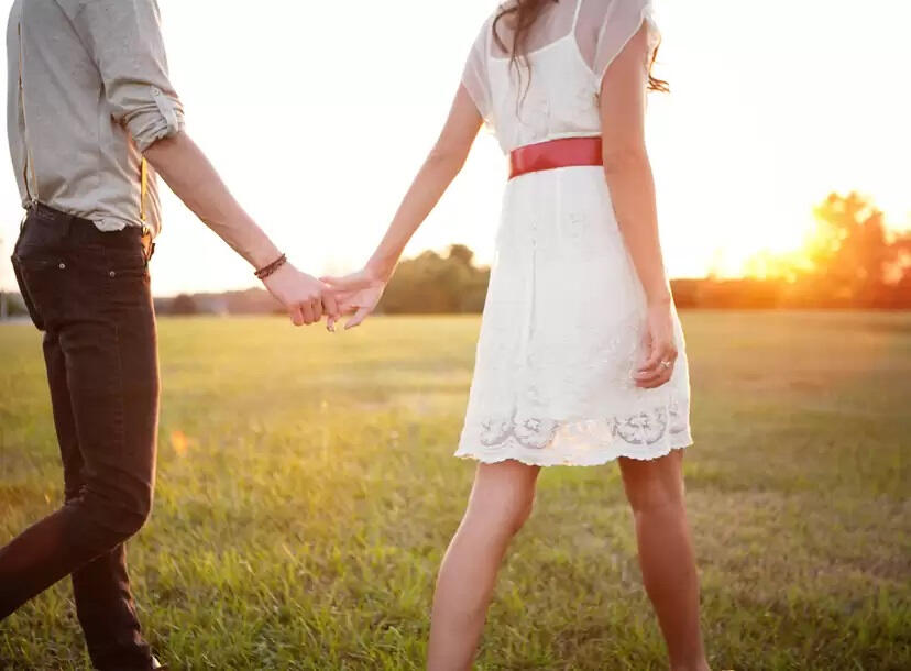 Gənc oğlan sevdiyi qızı paytaxta gətirdi, cinsi əlaqədə oldu, sonra atdı