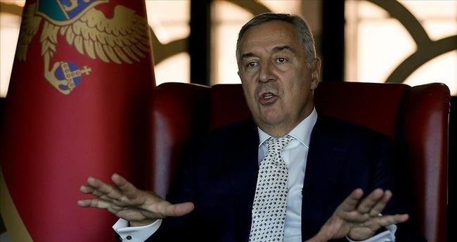Monteneqro prezidenti parlamenti buraxıb