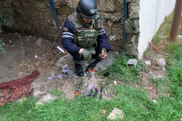 Bakı və Siyəzəndə qumbaralar tapıldı - FOTO/VİDEO