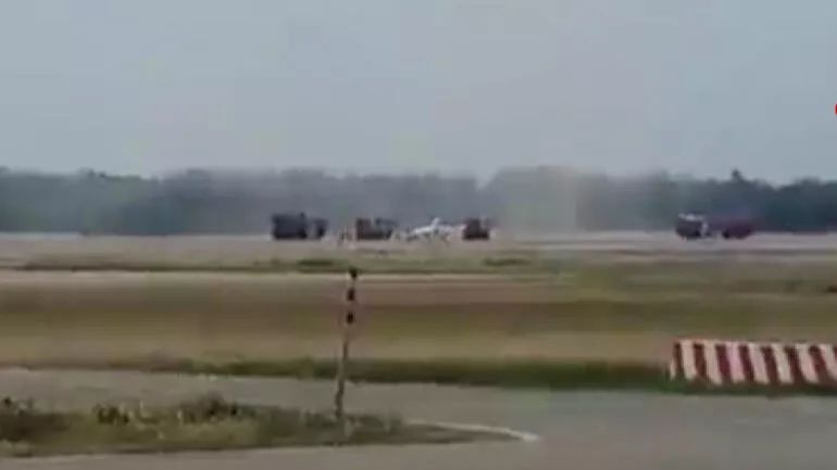 Hindistanda helikopter eniş zamanı qəzaya uğrayıb: 3 YARALI