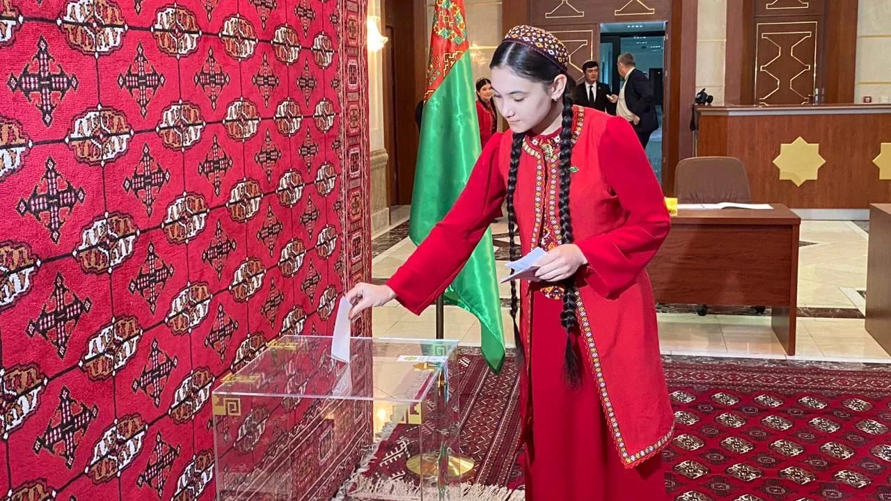 Türkmənistanda parlament seçkiləri başlayıb