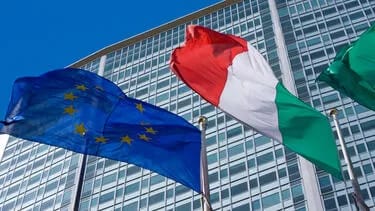 Avropa İttifaqı İtaliyaya yardımı dayandırdı