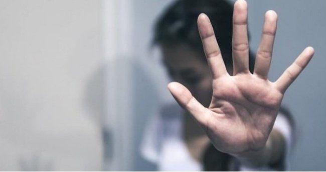 Yunanıstanda 12 yaşlı uşaq təcavüzə məruz qalıb