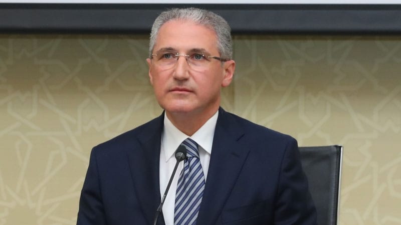 Muxtar Babayev 100 min vergi borcu olan şirkətlə 3,3 milyonluq müqavilə bağlayıb