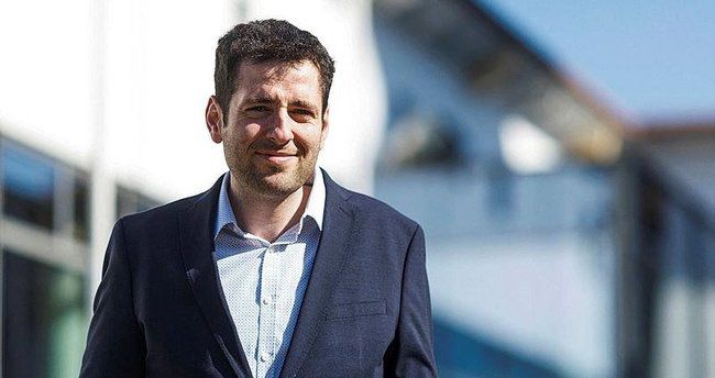 Müharibədən qaçan Suriyalı Almaniyanın meri oldu