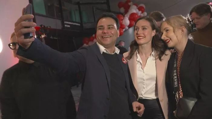 Finlandiyanın baş naziri istefa verib