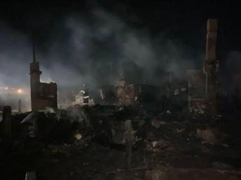 Keçmiş arvadını başqa kişi ilə tutdu: Atası ilə birlikdə diri-diri yandırdı