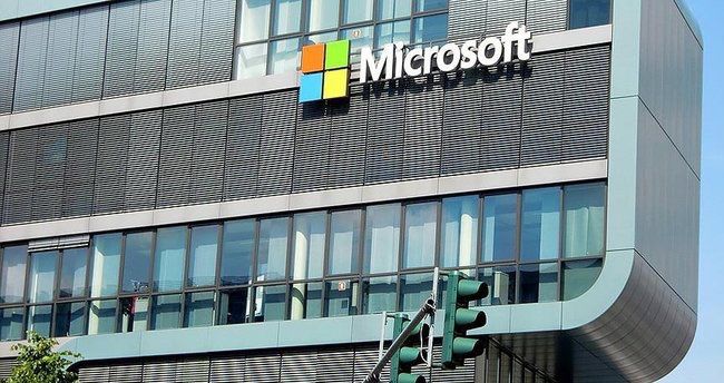 Texnologiya nəhəngi Microsoft 3,3 milyon dollar cərimələnib