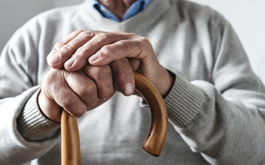 Yaşlı insanlarda oynaq ağrılarının səbəbi açıqlanıb