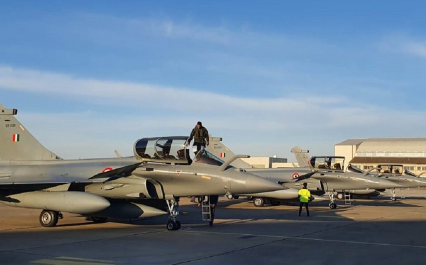 Hindistan beşinci nəsil döyüş təyyarələri istehsal etməyi planlaşdırır