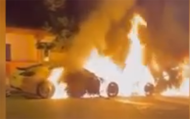 Azərbaycanda lüks avtomobilləri yandıran şəxs saxlanıldı (VİDEO)