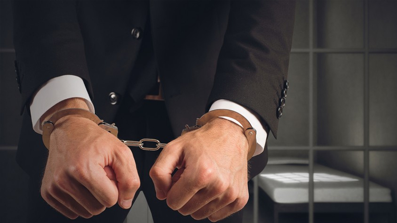 Maestro Niyazinin oğulluğu “Kalaşnikov”la tutuldu (FOTO)