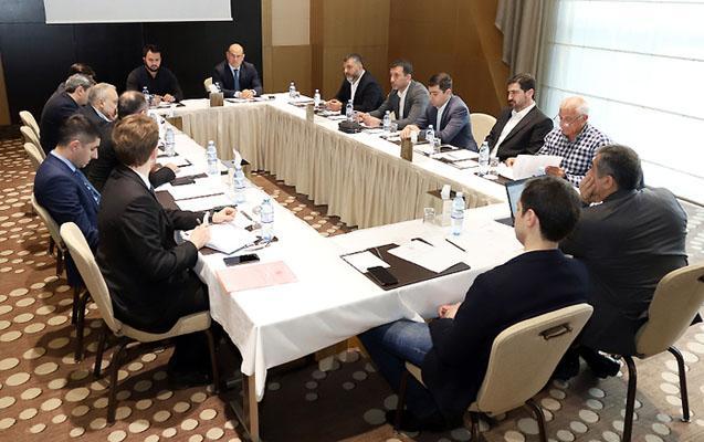 Klublar AFFA-dan dövlətin ayırdığı 150 min manatı istəyir - Bəyanat