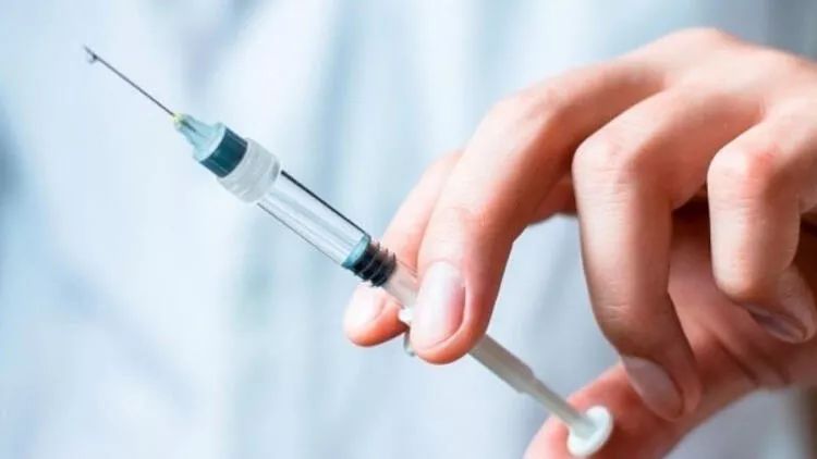 Almaniyada hər ay 301 nəfərə Covid-19 peyvəndi ilə bağlı kompensasiya ödənilir