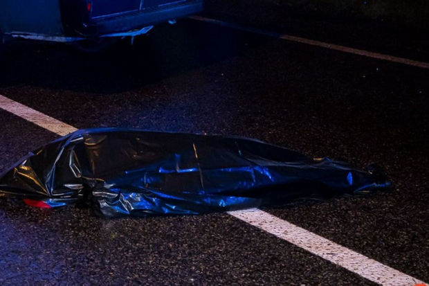 Abşeronda yük avtomobili qadını vuraraq öldürüb