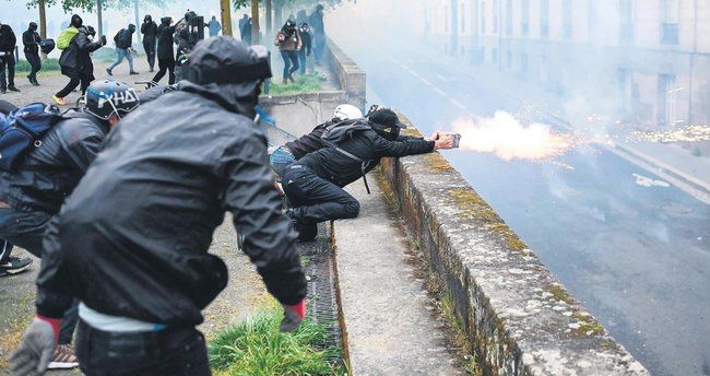 Fransada terrorçular üçün cəza verilib