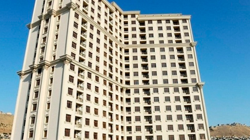 “Jurnalistlər binası”nı tikən şirkətin əmlaklarının müsadirəsi ilə bağlı yekun qərar verildi