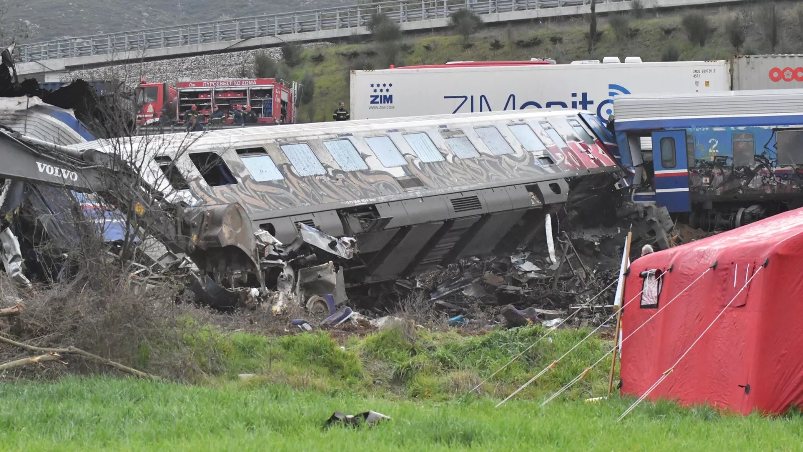 Yunanıstanda 57 nəfərin öldüyü qatar qəzası ilə bağlı hesabat dərc edilib