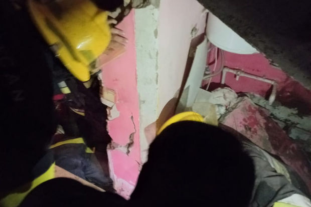 Biləsuvarda baş verən partlayışda bacı-qardaş xəsarət alıb, ana axtarılır - YENİLƏNİB + FOTO/VİDEO