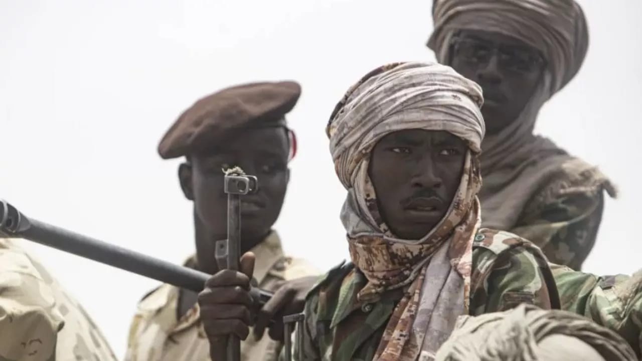 4000 İngiltərə vətəndaşı Sudanda qapalı vəziyyətdə qalıb