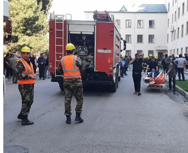 Gəncədə xəstəxanada yanğın söndürülüb, zəhərlənənlər var - YENİLƏNİB