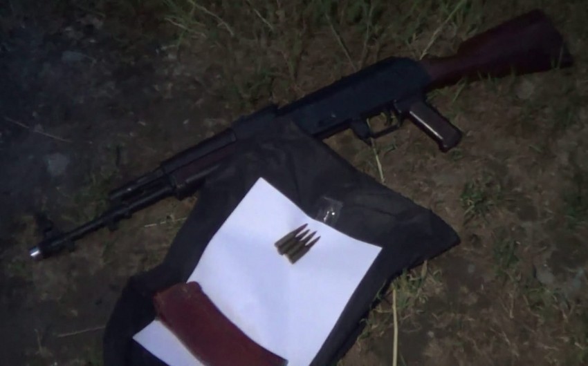 Masallı sakinində “Kalaşnikov” avtomatı və narkotik aşkarlanıb