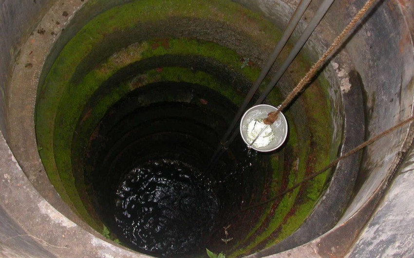 Gəncədə çirkab su ilə dolu çuxurdan meyit tapılıb