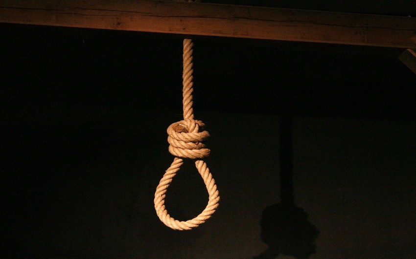 Bakıda 21 yaşlı gənc intihar edib