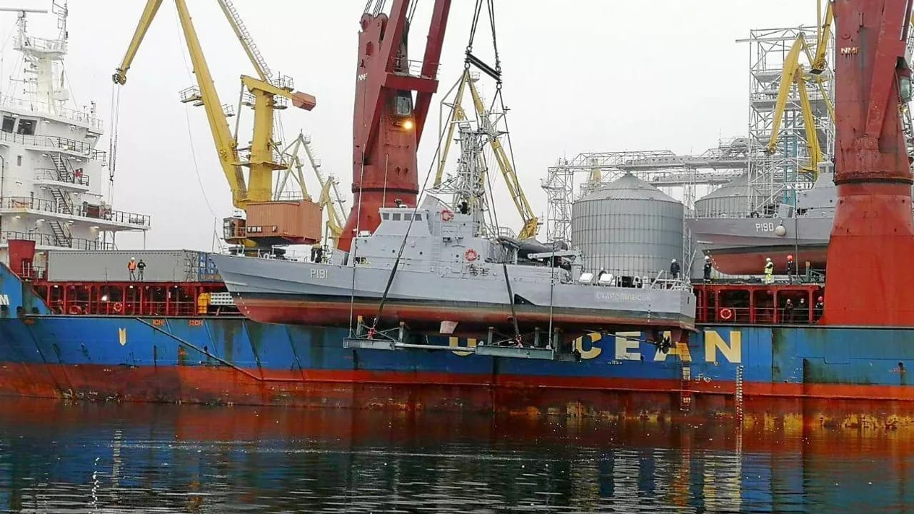 ABŞ Filippinə 4 patrul gəmisi və 3 hərbi nəqliyyat təyyarəsi verəcək