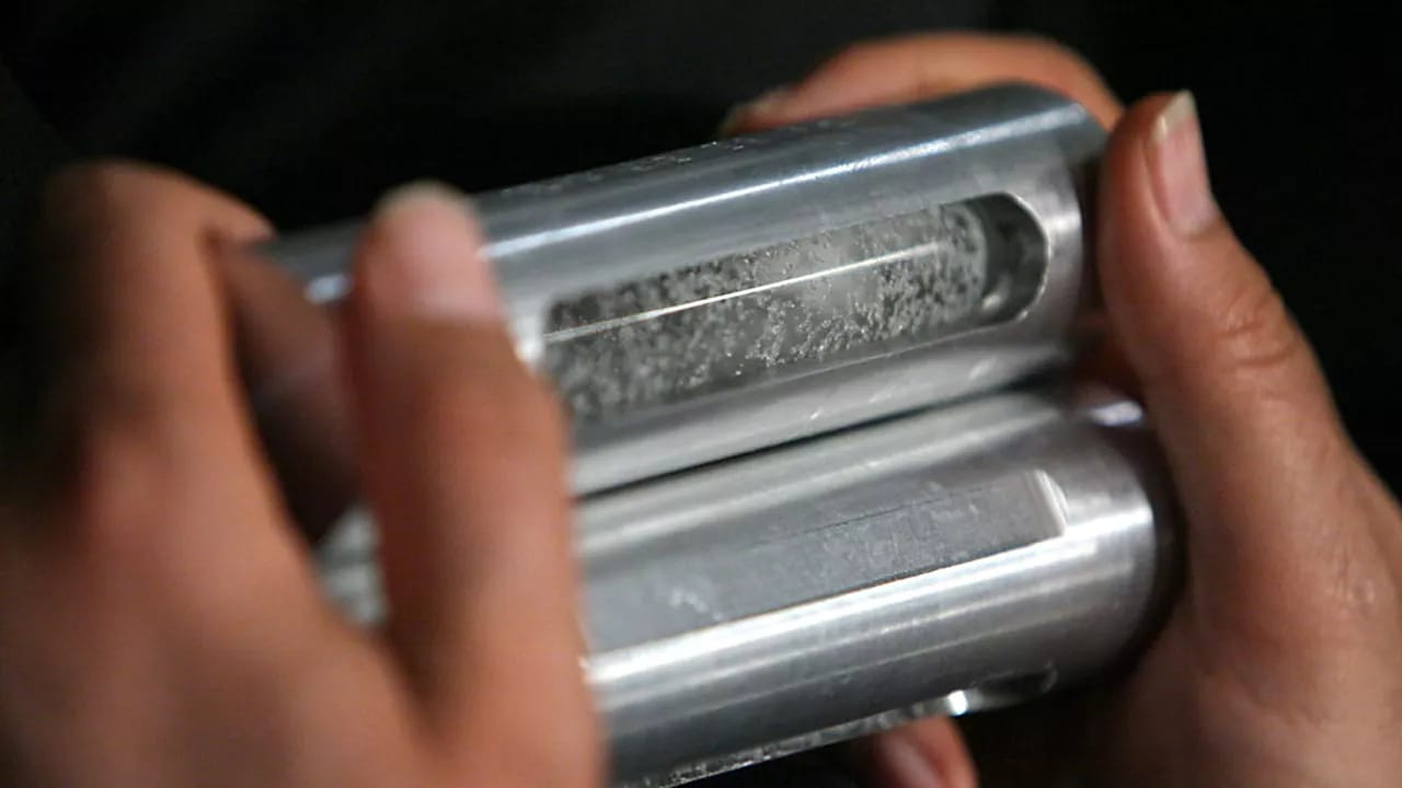 Gürcüstanda uranı 2 milyon dollara satmaq istəyən şəxs saxlanılıb